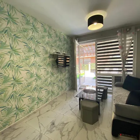Apartment Cherno 1 N